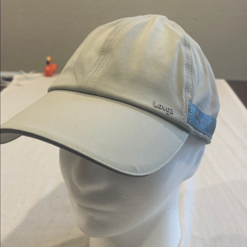 LOVGA grey / silver Cap